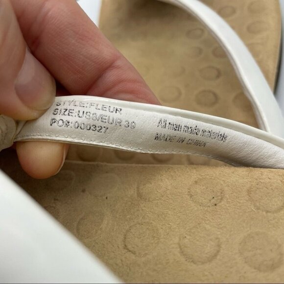 Orthaheel Vionic Fleur White Thong Sandals Flip Flop Purple Flower Womens Size 8 - Picture 8 of 13